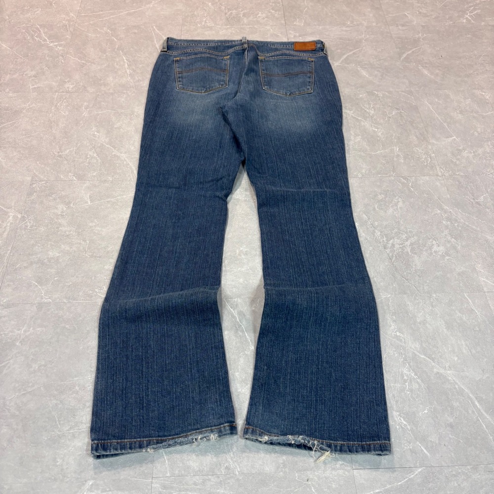 Tommy Hilfiger Womens Bootcut Jeans Medium Wash Denim‎ Blue 3444